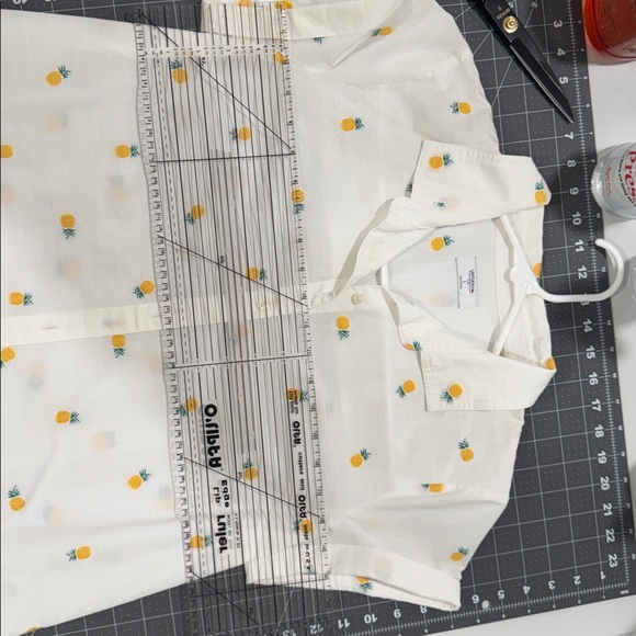 UNTUCKit (for her) Penny Button Up Shirt With Embroidered Pineapples Size L - Picture 4 of 4